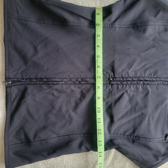 Vest - Picture 5 of 5